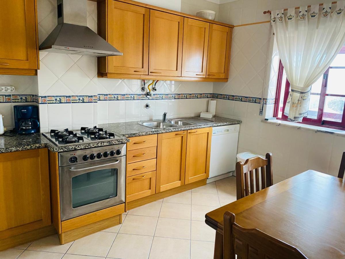 Swordfish Beach Apartment Peniche Eksteriør billede